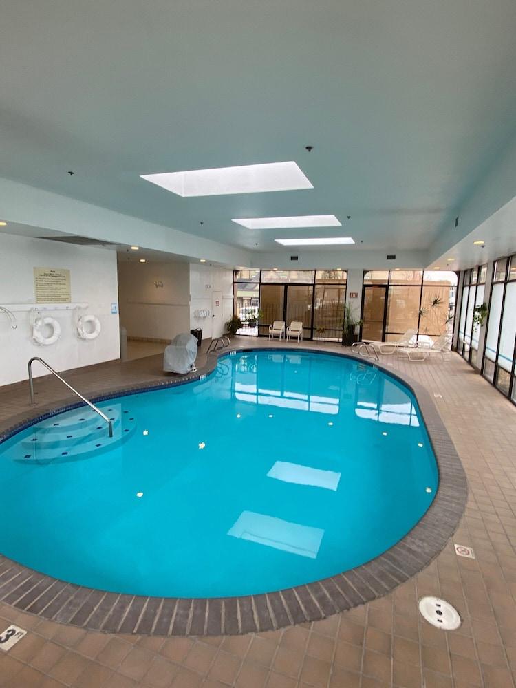 Spark By Hilton Colorado Springs I 25 Central Екстериор снимка