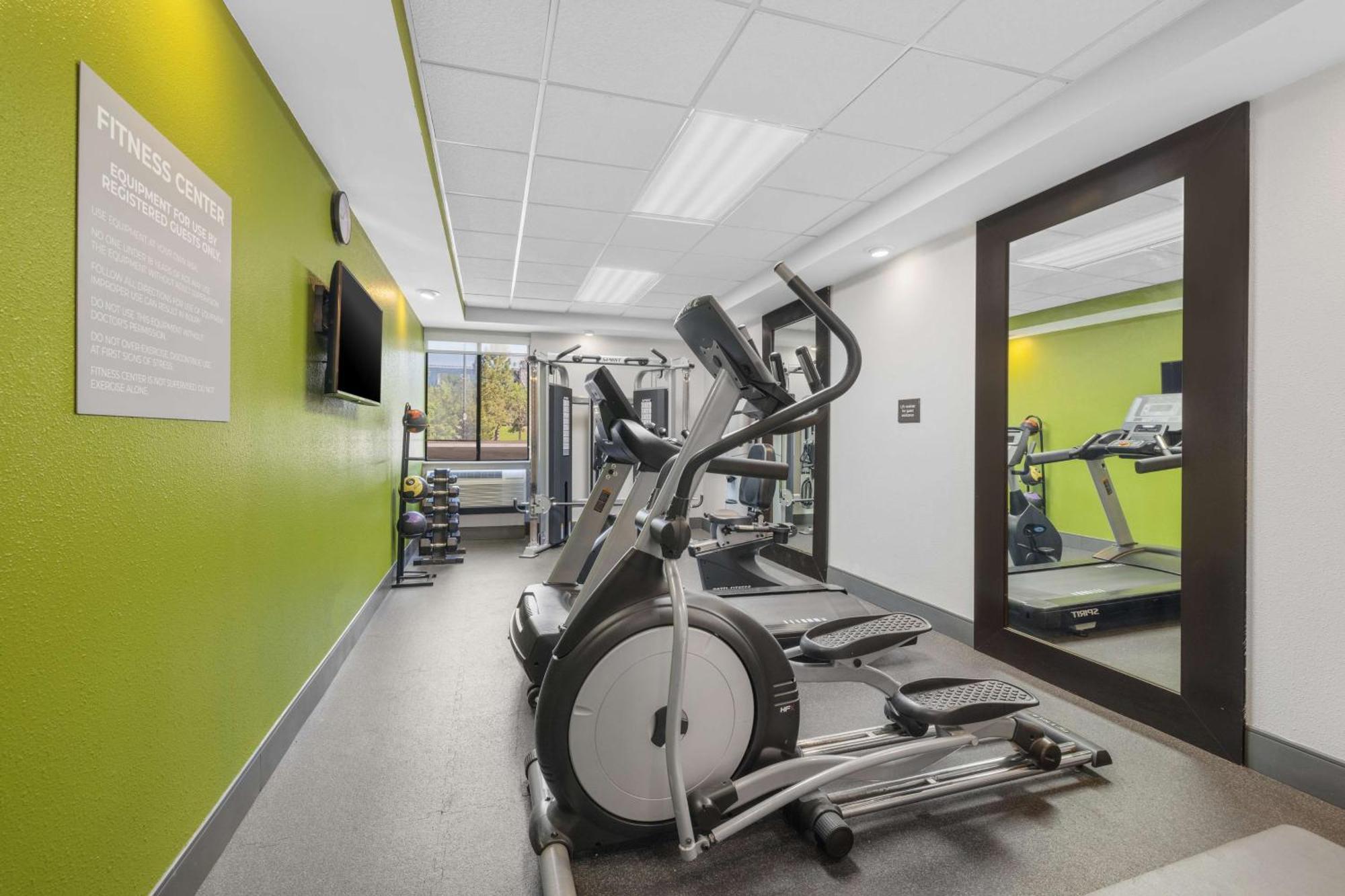 Spark By Hilton Colorado Springs I 25 Central Екстериор снимка