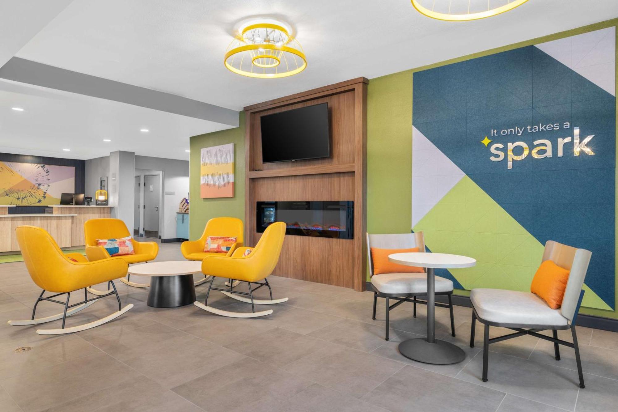 Spark By Hilton Colorado Springs I 25 Central Екстериор снимка