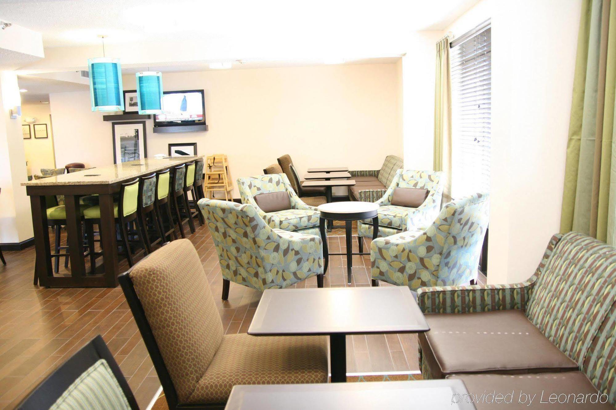 Spark By Hilton Colorado Springs I 25 Central Ресторант снимка