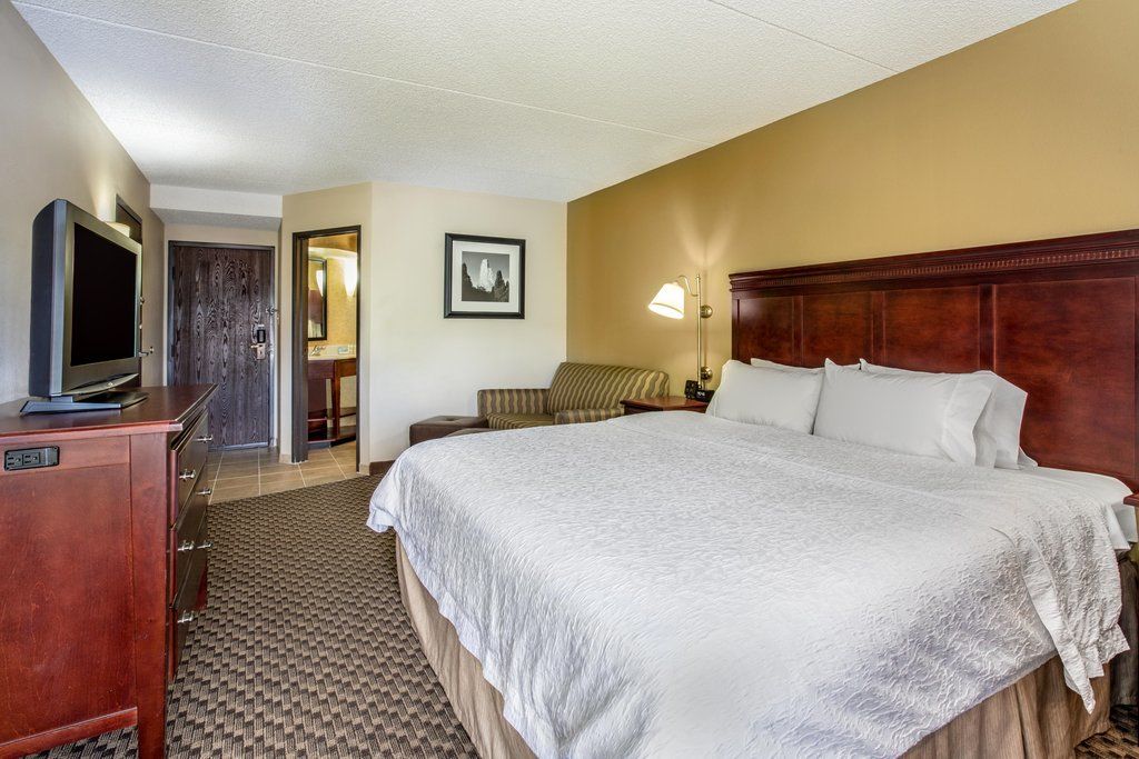 Spark By Hilton Colorado Springs I 25 Central Екстериор снимка