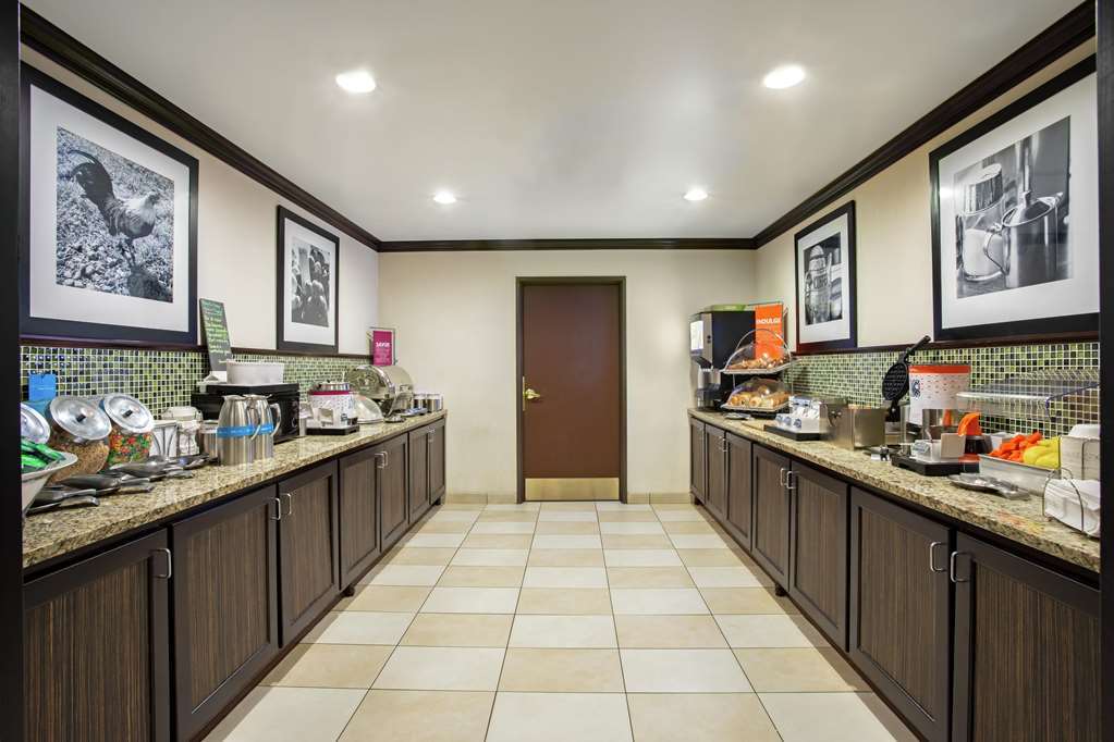 Spark By Hilton Colorado Springs I 25 Central Ресторант снимка